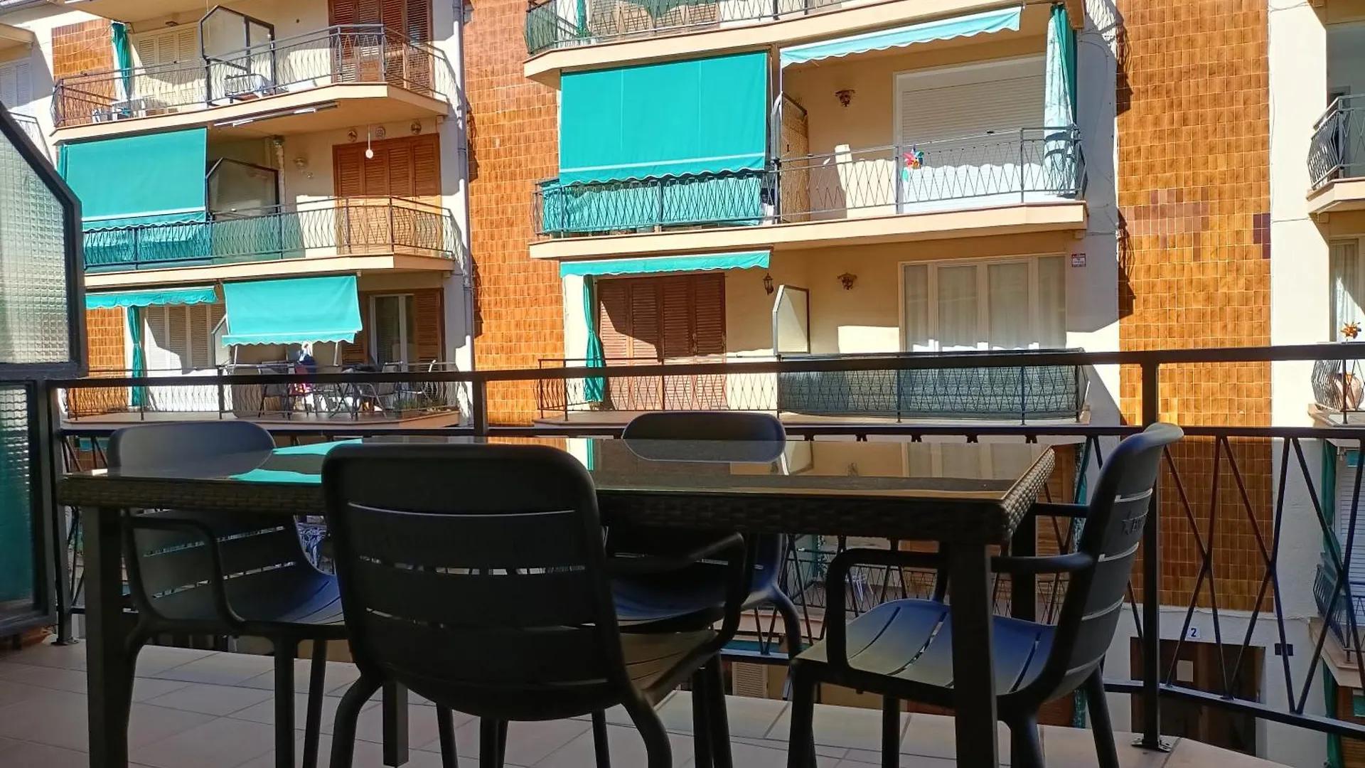 Daire Apartamento Cerca De La Playa Todo Aire Acondicionado La Pineda