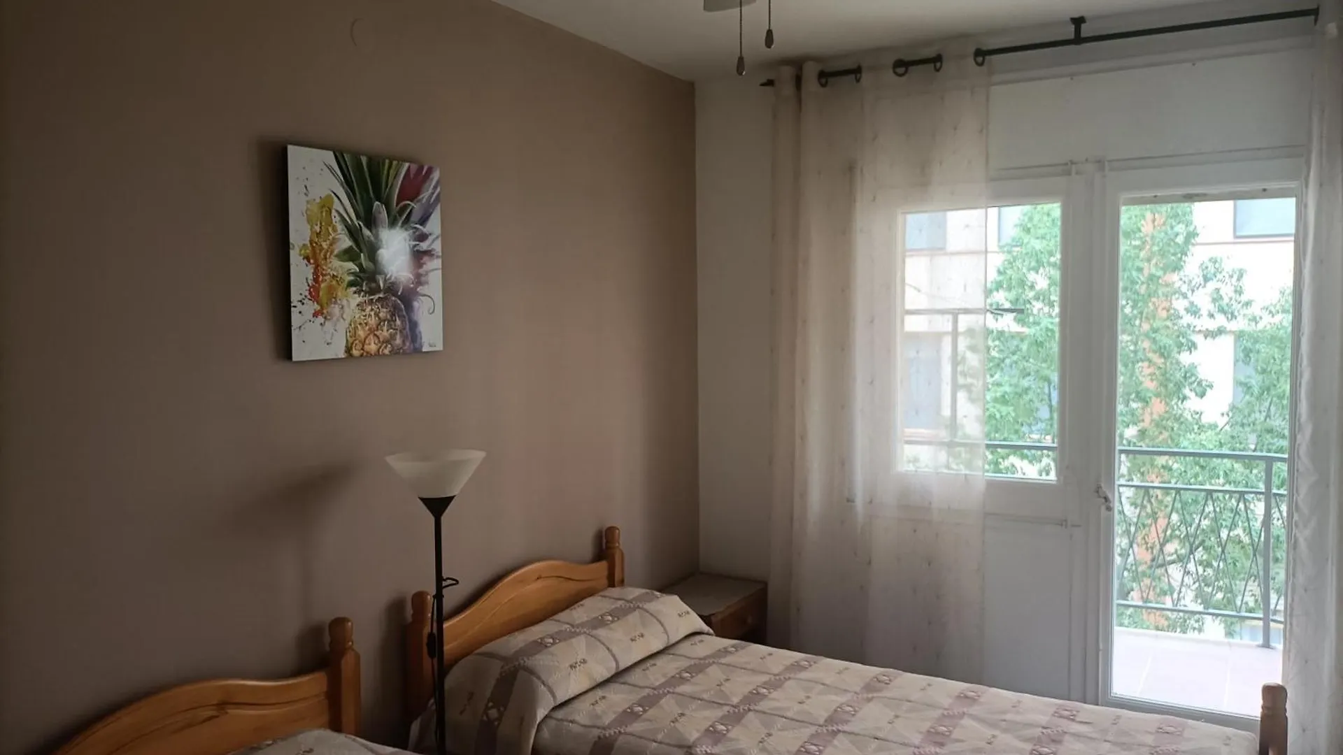 Apartamento Cerca De La Playa Todo Aire Acondicionado La Pineda 0*,